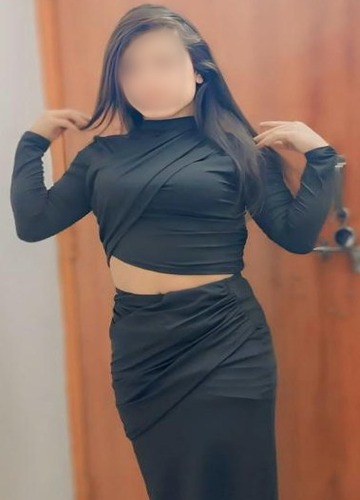 college call girls in Warje Sakshi