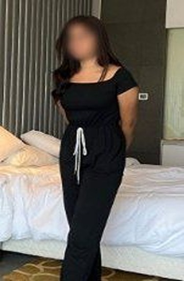 Anandi kondhwa call girl